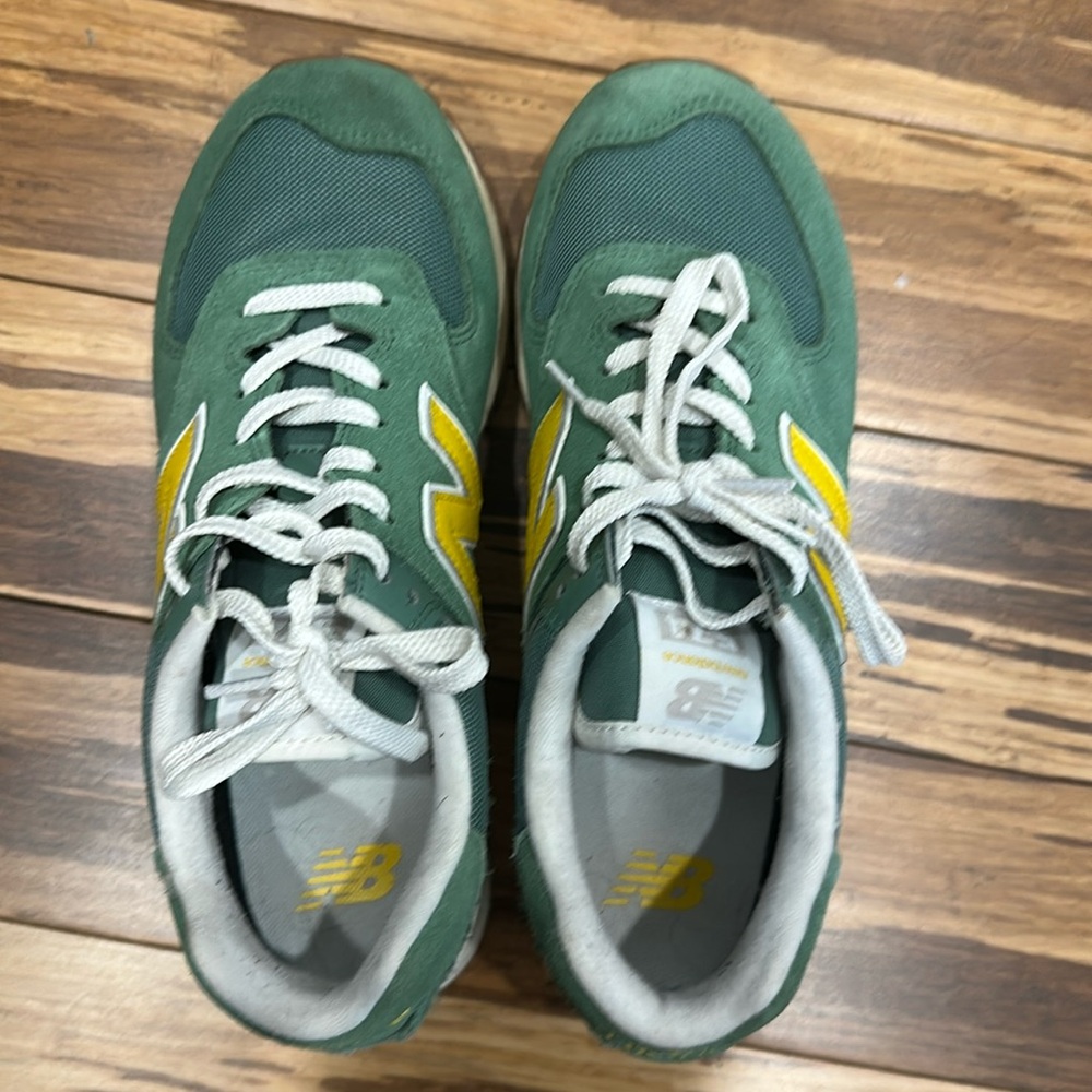 New balance women’s 574